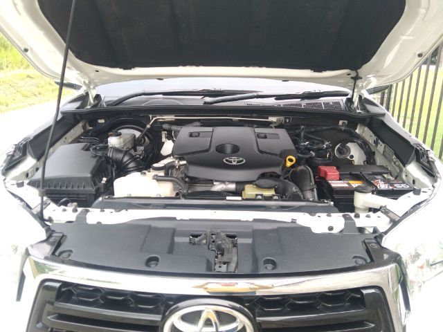 Toyota Hilux Revo 2020 2.4 J Plus ดีเซล เกียร์อัตโนมัติ ขาว รูปที่ 4