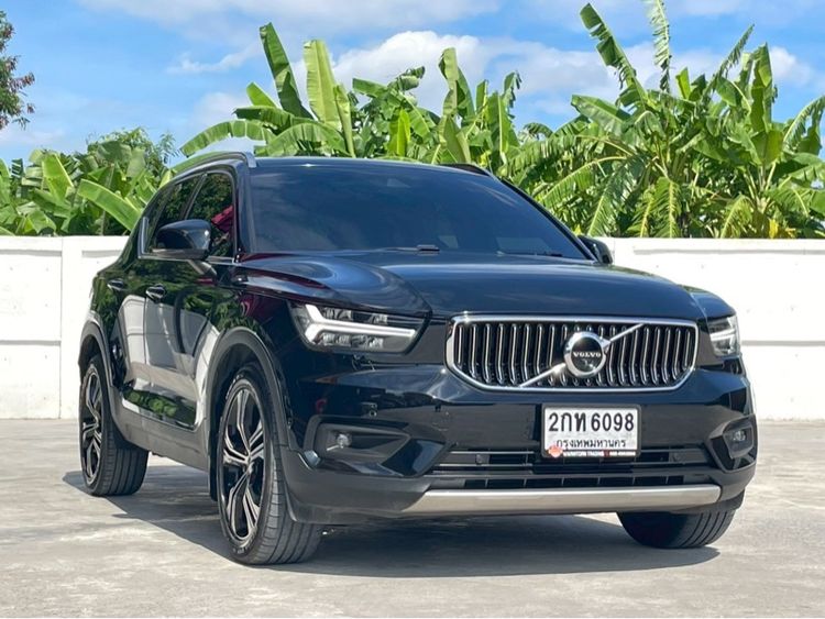 รถ Volvo XC40 Recharge 1.5 T5 Inscription สี ดำ