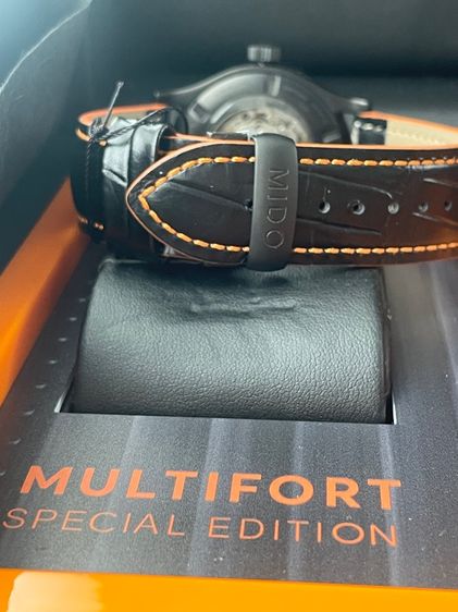 Mido Multifort Escape Horween Special Edition รูปที่ 9