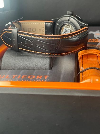 Mido Multifort Escape Horween Special Edition รูปที่ 8