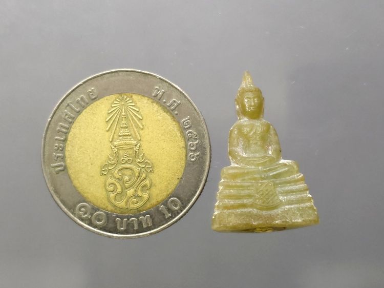 พระพุทธโสธร เนื้อหยก พิมพ์ลอยองค์ ฐานอุดโค๊ตแผ่นทองคำแท้ รุ่นประวัติศาสตร์ วัดโสธรวรารามวรวิหาร พ.ศ.2543 พร้อมกล่องเดิม รูปที่ 8