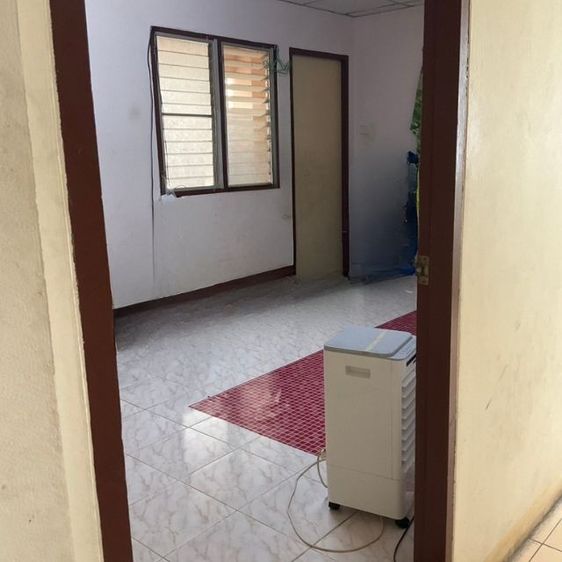 ขายอพาร์ทเม้นต์3ชั้น29ห้อง ผลตอบแทนเดือนละ8หมื่นบาท ซ.เมตตา ถ.เลียบคลอง7 ลำลูกกา ปทุมธานี มีผู้เช่าเต็มทุกห้อง ต่อสัญญาทุก2ปี รูปที่ 4