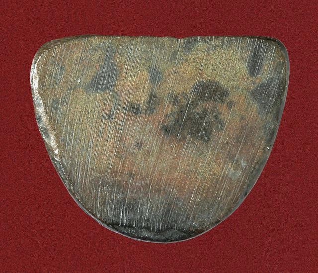 🔖พระรูปเหมือนหลวงปู่ทิม วัดละหารไร่ รุ่นไตรมาส ปี 2518  รูปที่ 2