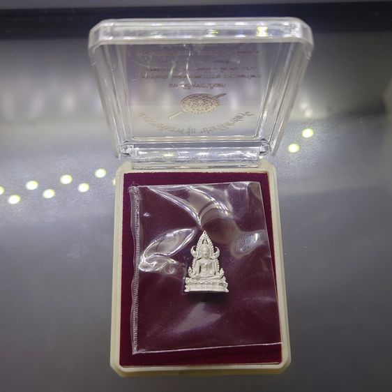 พระพุทธชินราช ลอยองค์ เนื้อเงิน (พิมพ์จิ๋ว) กรมตำรวจรุ่นแรก รุ่น “ประวัติศาสตร์” ปี2562 พร้อมกล่องเดิม รูปที่ 6