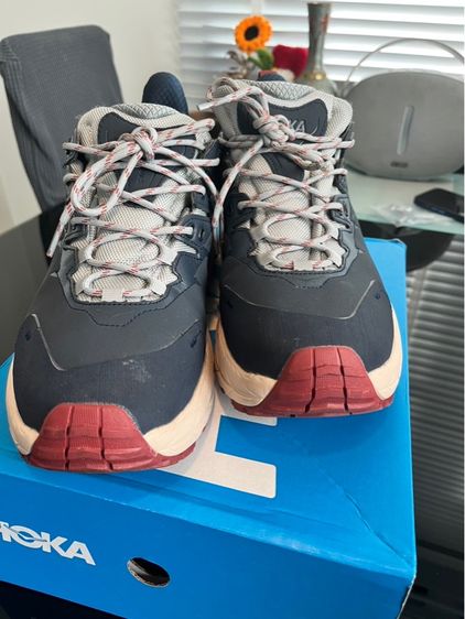 รองเท้าเดินป่า Hoka kaha2