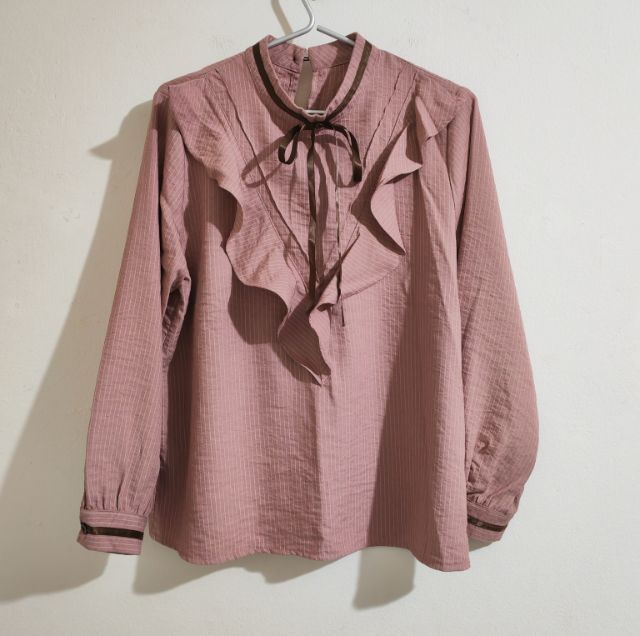 เสื้อเชิ้ตคอกลม รูปที่ 3