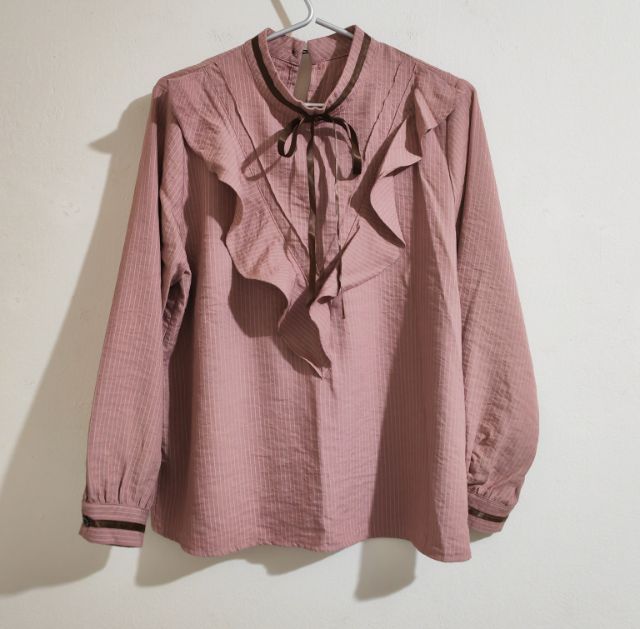 แขนยาว อื่นๆ M เสื้อเชิ้ตและเสื้อผู้หญิง อื่นๆ เสื้อเชิ้ตคอกลม