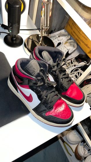 Jordan 1 MidBred Toe ไซส์ 42 รูปที่ 3