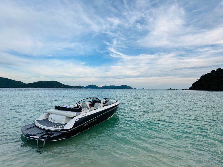 Larson 23 ฟุต (ปี 2019) 6.2 L V8  รูปที่ 2