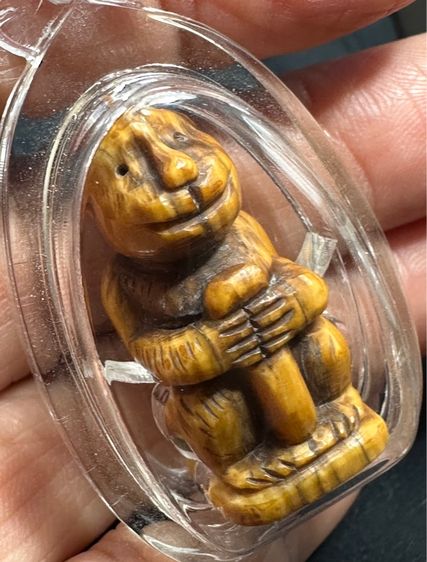 🙏 เครื่องรางของขลัง หนุมานเก่ามีจาร เลี่ยมเดิม ไม่ทราบคณาจารย์ 🙏พระปิดตาเขาแกะ ล.ป.รอด วัดนายโรง ก้นฝังตะกรุดอุดชันโรง องค์ละ2550 รูปที่ 7