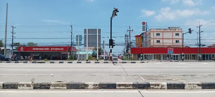 ขายบ้านแฝด1ชั้น มีให้เลือก2หลังติดกัน