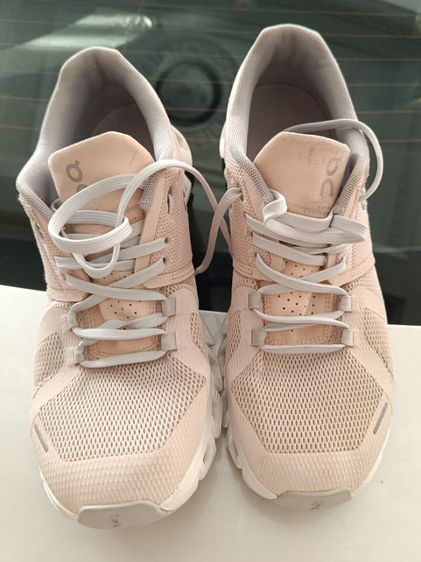 ขายถูก On Clould 5 Shell white size 40-255cm สภาพดี ตามการใช้งาน ของแท้  รูปที่ 2