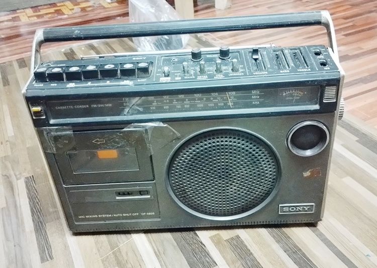 วิทยุเทปเก่า Sony CF480S ไฟเข้า เปิดไม่ติด สำหรับ ตกแต่งร้าน รูปที่ 5