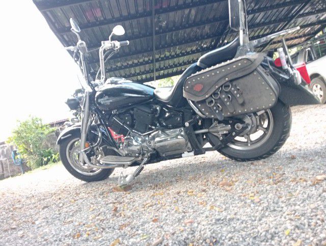 Yamaha.  V star1100. Classic ปี 2009 สเป็คเมกา
ล้อแม็คโรงงาน ชุดสีดำลายไฟโรงงาน 
เรือนไมล์สองชั้น
ทะเบียนแท้ สมอ. จด ปี 2009 
 รูปที่ 6