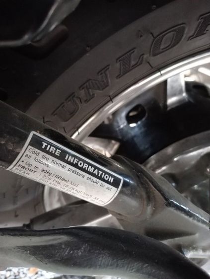 Yamaha.  V star1100. Classic ปี 2009 สเป็คเมกา
ล้อแม็คโรงงาน ชุดสีดำลายไฟโรงงาน 
เรือนไมล์สองชั้น
ทะเบียนแท้ สมอ. จด ปี 2009 
 รูปที่ 4