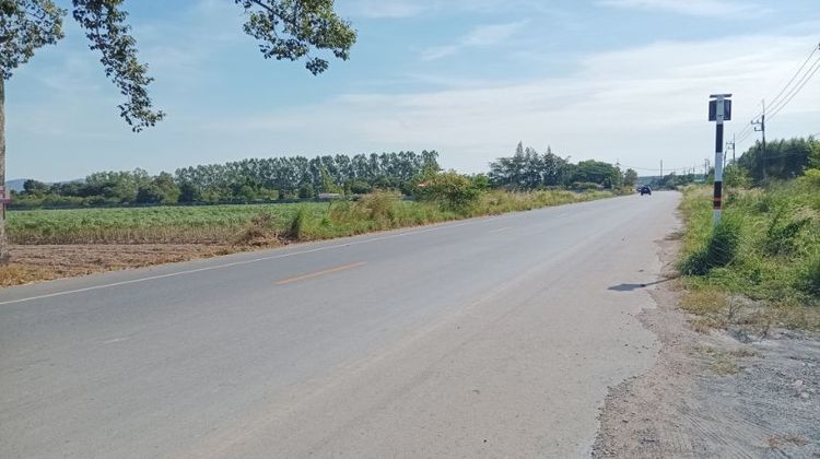 ขายที่ดิน24ไร่160ตรว ติดถนน3015 รูปที่ 2