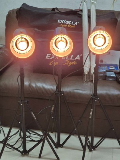 ชุดไฟสตูดิโอ Excella Carlo 350 พร้อมขาตั้ง+ร่ม+Trigger ครบชุด สภาพใหม่ใช้งานน้อยมาก รูปที่ 8