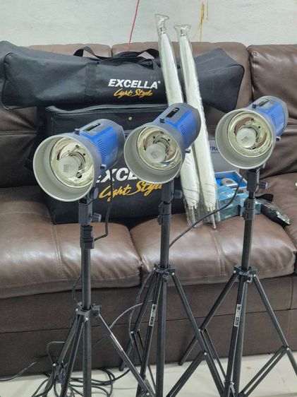 ชุดไฟสตูดิโอ Excella Carlo 350 พร้อมขาตั้ง+ร่ม+Trigger ครบชุด สภาพใหม่ใช้งานน้อยมาก รูปที่ 4
