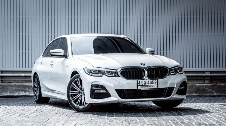 รถ BMW Series 3 320d สี ขาว