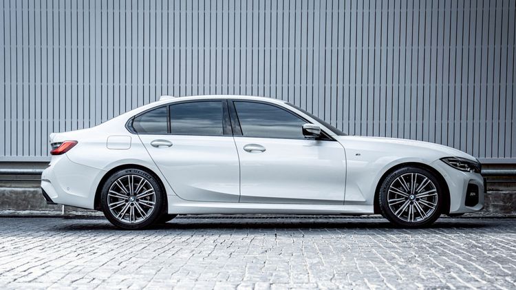BMW Series 3 2022 320d Sedan ดีเซล ไม่ติดแก๊ส เกียร์อัตโนมัติ ขาว รูปที่ 4