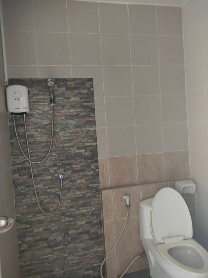 มีบางส่วน 2015 ทาวน์เฮ้าว์ให้เช่า รูปที่ 4