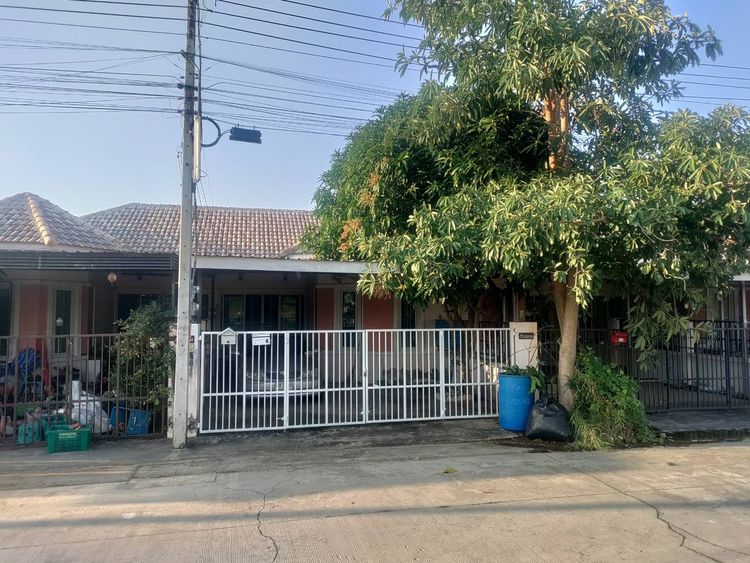 ทาวน์เฮ้าว์ให้เช่า