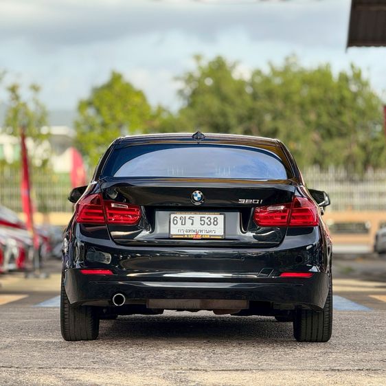 BMW Series 3 2014 320i Sedan เบนซิน ไม่ติดแก๊ส เกียร์อัตโนมัติ ดำ รูปที่ 4