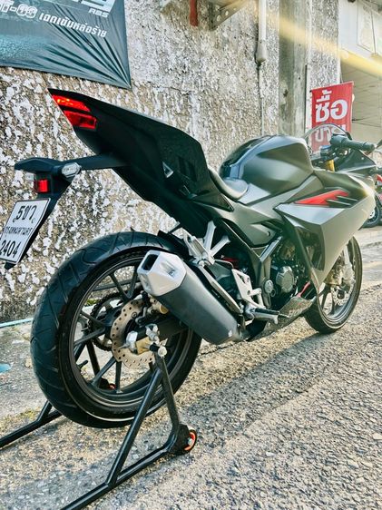 Honda CBR150R Abs ปี2023 วิ่ง10000โล สด-ผ่อน รูปที่ 4