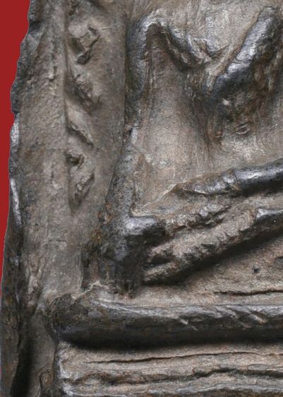 ♦♦♦ เนื้อดำ หายาก พระรอด วัดมหาวัน จ.ลำพูน  พิมพ์คมชัด สวยสมบูรณ์ รูปที่ 15