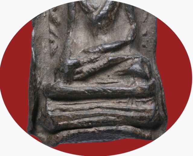 ♦♦♦ เนื้อดำ หายาก พระรอด วัดมหาวัน จ.ลำพูน  พิมพ์คมชัด สวยสมบูรณ์ รูปที่ 6