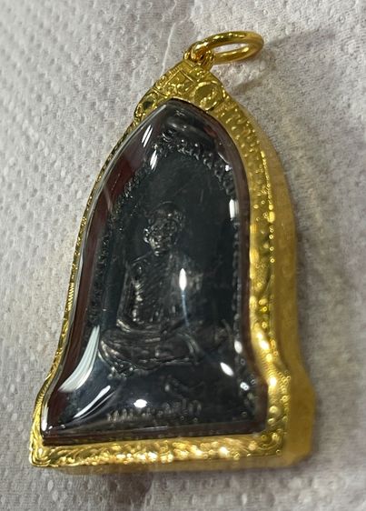 เหรียญเซ็งลี้ฮ้อ หลวงพ่อเกษม เขมโก บล็อคไหล่จุดนิยม ปี 2536 เนื้อทองแดงพร้อมกรอบทองคำมือ 1 รูปที่ 3