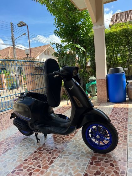 Vespa sprint 150 LED รูปที่ 3