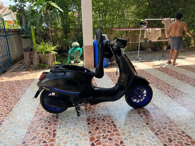 Vespa sprint 150 LED รูปที่ 4
