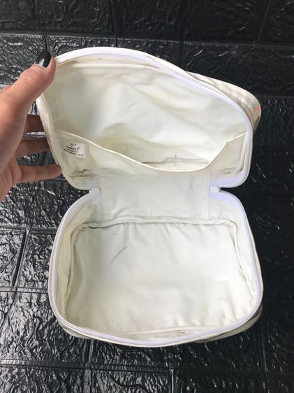 Vintage 90' CHANEL Cosmetic Makeup Bag มือสอง รุ่นหายาก  รูปที่ 9