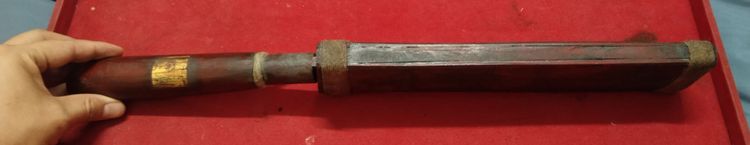 มีดหมอหลวงพ่อเดิม ไม้โบราณทั้งเล่ม พ.ศ.2470 ใหญ่20นิ้ว รูปที่ 10