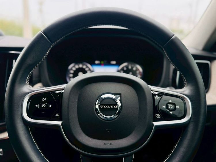 Volvo XC60 2019 2.0 RechargeT8 Inscription AWD Utility-car ปลั๊กอินไฮบริด (PHEV) ไม่ติดแก๊ส เกียร์อัตโนมัติ ขาว รูปที่ 4