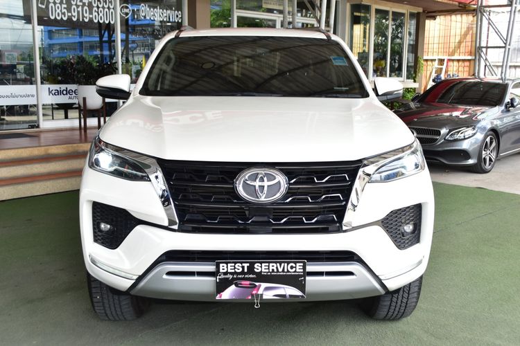 Toyota Fortuner 2020 2.4 V Utility-car ดีเซล ไม่ติดแก๊ส เกียร์อัตโนมัติ ขาว รูปที่ 2