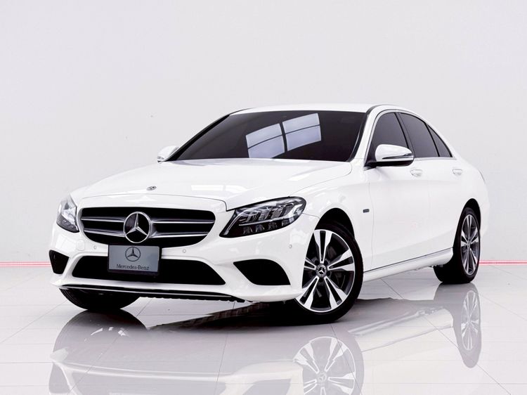 รถ Mercedes-Benz C-Class C300 สี ขาว