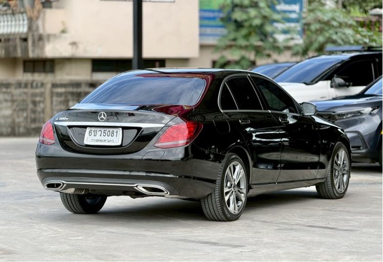 Mercedes-Benz C-Class 2019 C300 Sedan ไฮบริด ไม่ติดแก๊ส เกียร์อัตโนมัติ ดำ รูปที่ 4