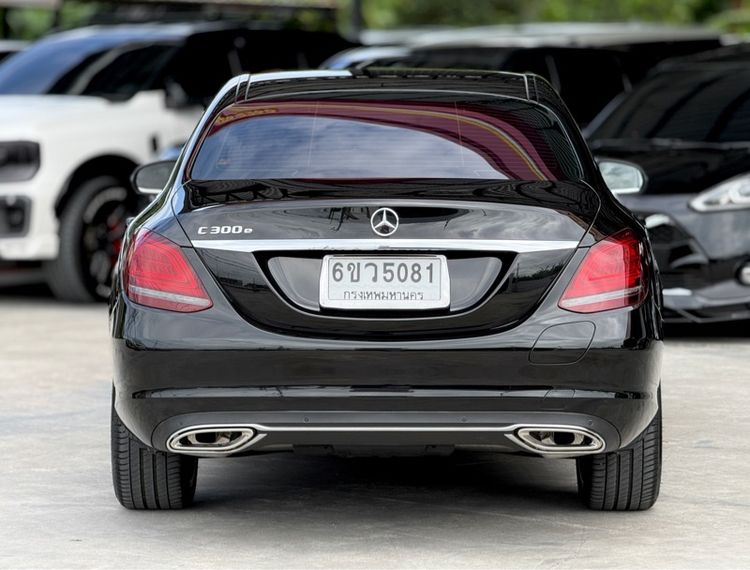 Mercedes-Benz C-Class 2019 C300 Sedan ปลั๊กอินไฮบริด (PHEV) ไม่ติดแก๊ส เกียร์อัตโนมัติ ดำ รูปที่ 4