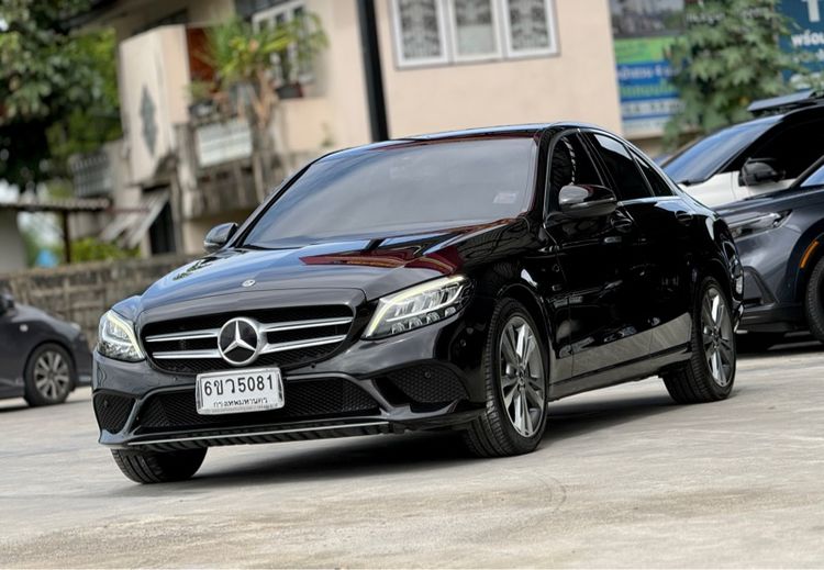 Mercedes-Benz C-Class 2019 C300 Sedan ปลั๊กอินไฮบริด (PHEV) ไม่ติดแก๊ส เกียร์อัตโนมัติ ดำ รูปที่ 2
