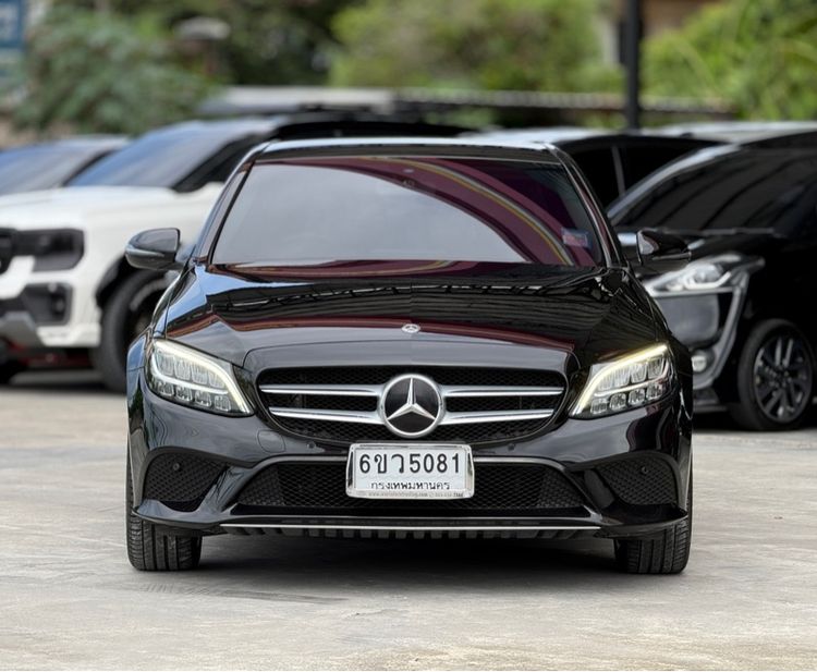 Mercedes-Benz C-Class 2019 C300 Sedan ปลั๊กอินไฮบริด (PHEV) ไม่ติดแก๊ส เกียร์อัตโนมัติ ดำ รูปที่ 3