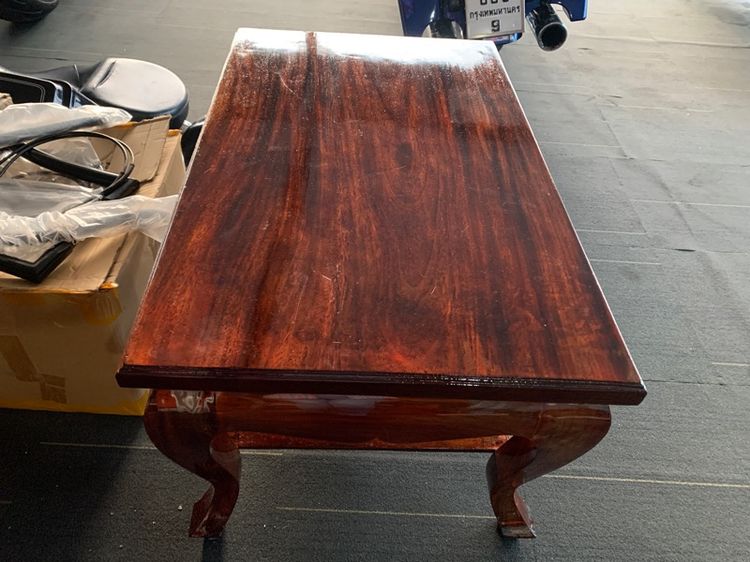 โต๊ะ ไมัมะค่าแผ่นเดียวเป็นโต๊ะกลางขาสิงห์ รูปที่ 4