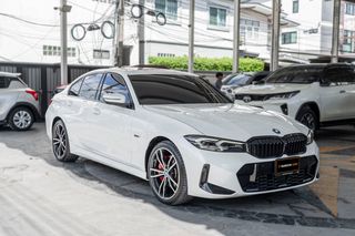 BMW 330e M Sport Plug-in Hybrid (LCI)  สีขาว ปี2023แท้  ไมล์เพียง 18,xxx กม.แท้ เจ้าของเดียว รถสวยสภาพใหม่มากๆ 