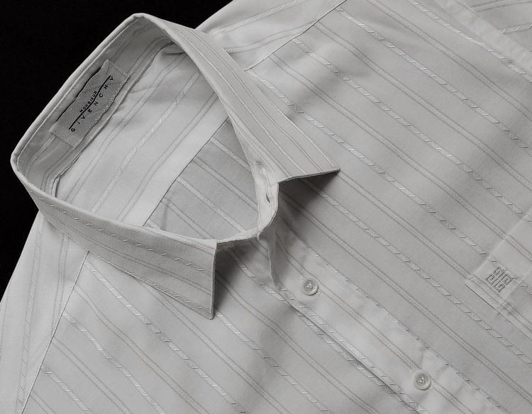 GIVENCHY  รูปที่ 6