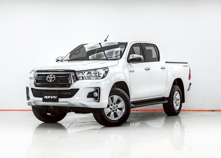 รถ Toyota Hilux Revo 2.4 E Prerunner สี ขาว