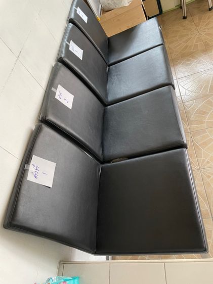 ขายเก้าอี้  700 บาท