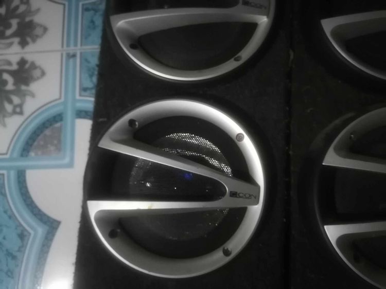 ลำโพงชุด ดอกคู่ขนาด 6.5 นิ้ว 380 wattพร้อมตู้มี  1คู่  CCON ดังดีใช้ได้ ขายเพราะไม่มีที่วางสภาพดูตามรูปได้เลย ขายยกคู่ รูปที่ 4