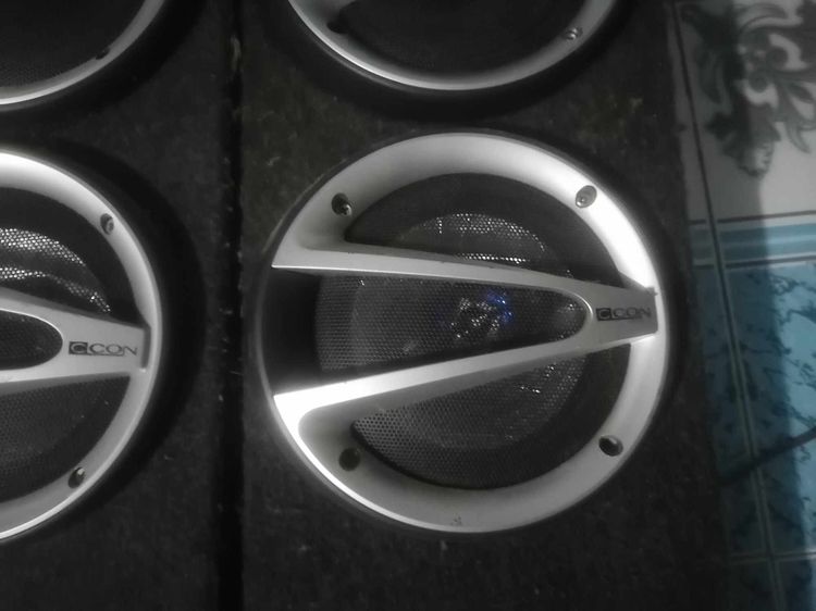 ลำโพงชุด ดอกคู่ขนาด 6.5 นิ้ว 380 wattพร้อมตู้มี  1คู่  CCON ดังดีใช้ได้ ขายเพราะไม่มีที่วางสภาพดูตามรูปได้เลย ขายยกคู่ รูปที่ 5