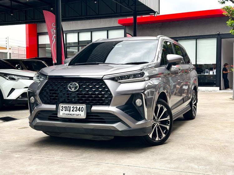 รถ Toyota Veloz 1.5 Premium สี เทา